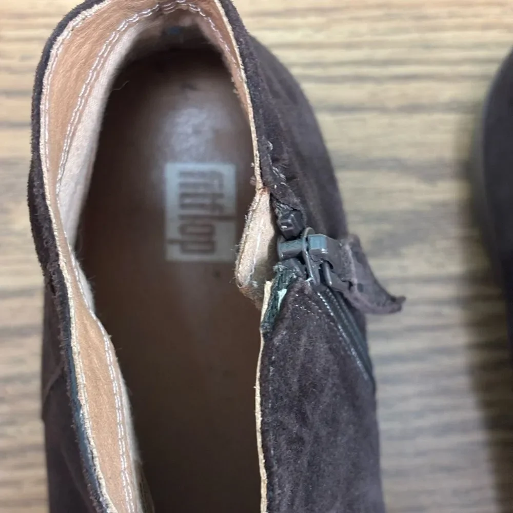 Stylish Brown Light Weight Ankle Boots by Fitflop